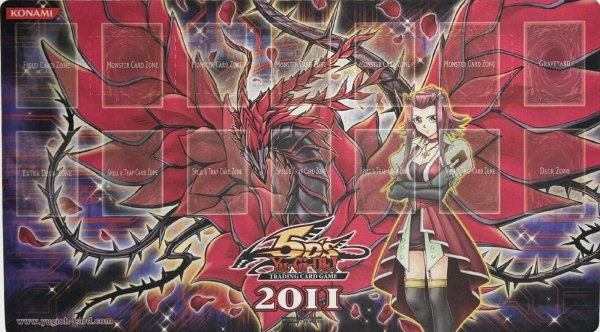画像1: 「ブラックローズドラゴン＆十六夜アキ2011」プレイマット 【サプライ】【プレイマット】【開封済み】 (1)